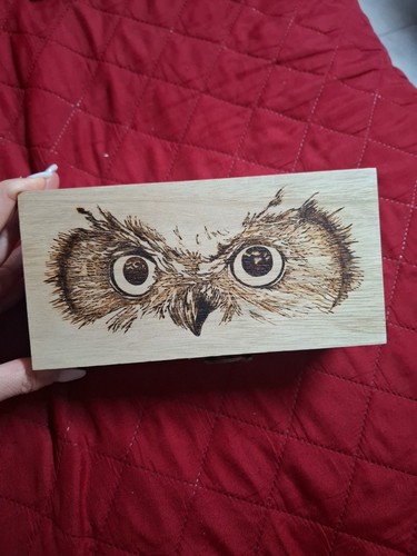 Cofanetto legno con gufo - in,